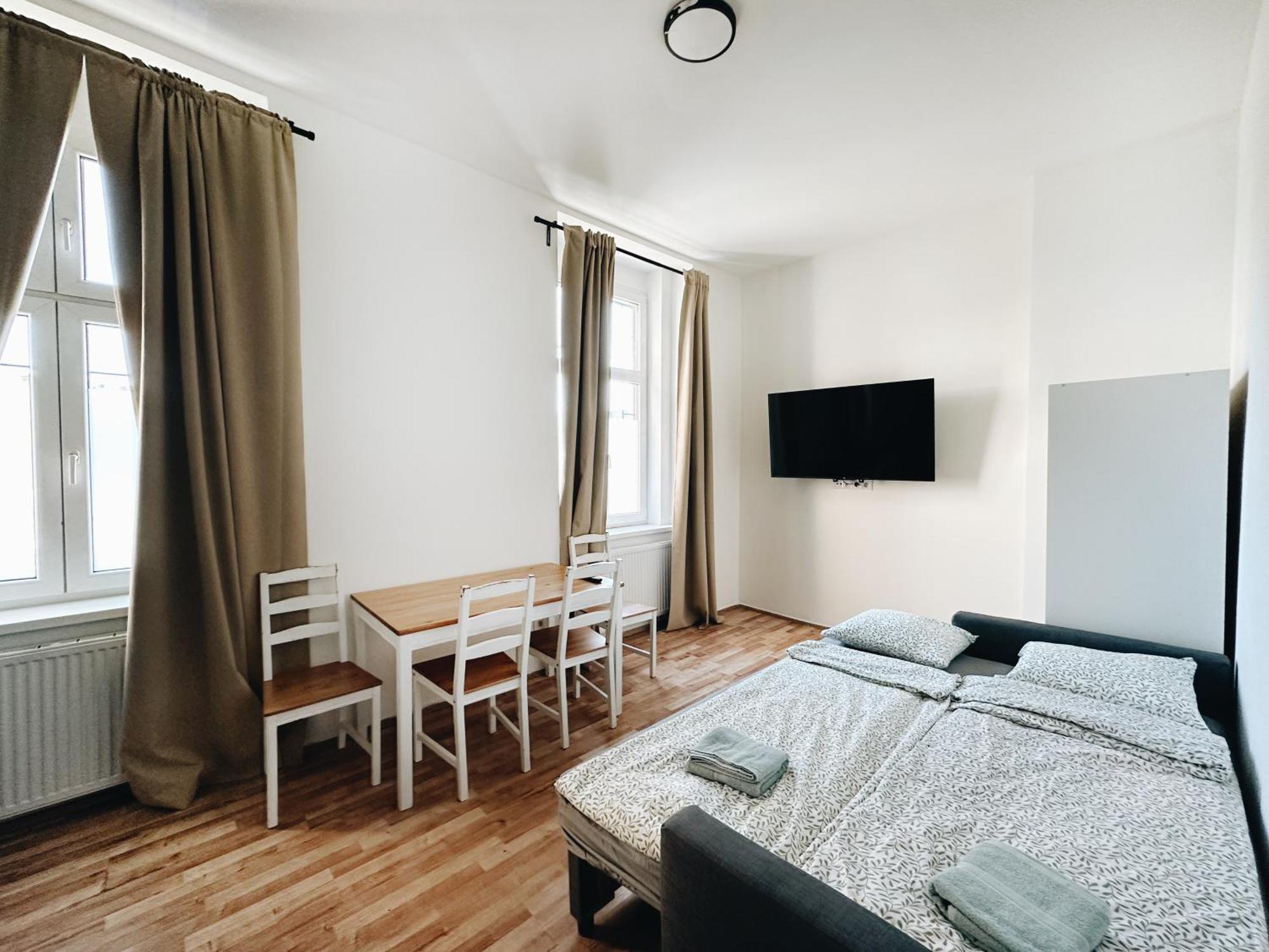 Crimson Charm Apartment Prague Exterior photo